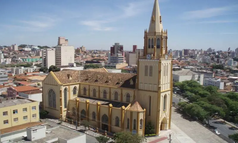 foto da igreja que fica no bairro.